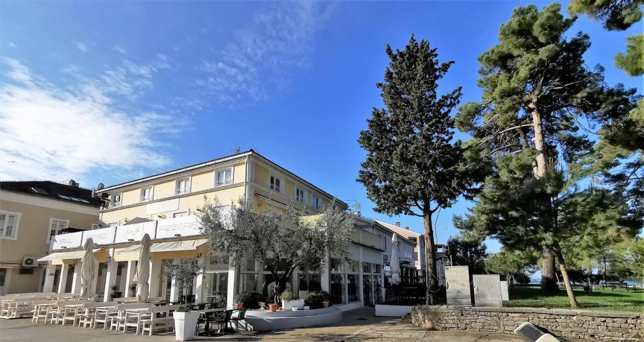 Lora Deluxe Superior 5 Star Apartment, Your Piece Of Heaven By The Sea & Park With Sea & Park View Novigrad Istria Esterno foto